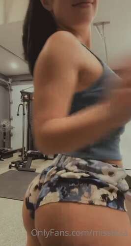 Misslexa – 09 01 2021 2005215023 – Shaking It 960p - Cover