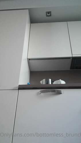 Mischagoeswild – 17 10 2021 2249203644 – I M Not Sure If This Counts As A Dance. But It Definitely Counts As A Tease Good Morning 1920p - Cover