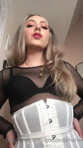 Iworshipavaonyx – 05 05 2021 2092224647 – A Very Nutritious Meal For A Beta Slave Bitch Goddess Spit 1920p - Cover