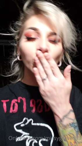 Missygraves83 – 24 09 2021 2229004556 – Sorry Im Not Hot I Was Working In A Warehouse Where I Have To Pretend Like Im Not Feminine 1920p - Cover