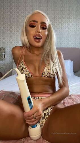 Lissapolooza – 07 04 2020 217783696 – Playing With My Hitachiiii Sooo Wet 1280p - Cover