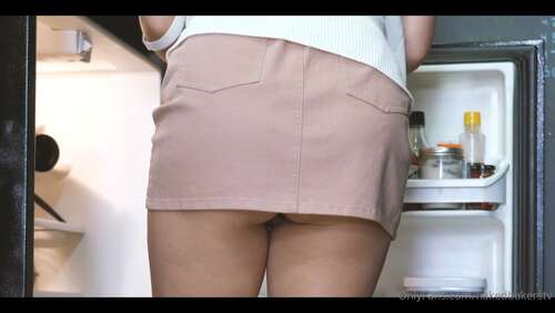 Nakedbakerstv – 13 12 2021 2301001210 – Just A Fun Upskirt Video I Found From March 1080p - Cover