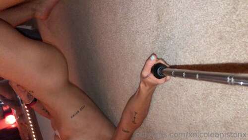 Xnicoleanistonx – 2019 06 19 0Bavomq9Xrf8G4Jniyuaha02Wc3Zowd0 1080p - Cover