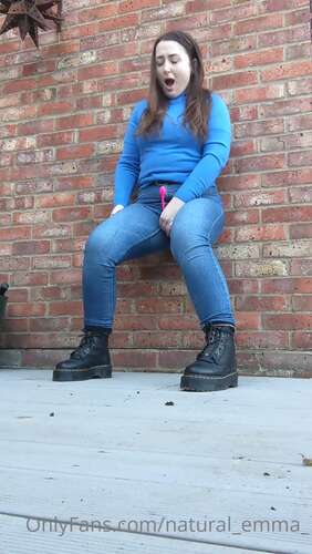 Natural Emma – 21 03 2021 2059056447 – I Had A Lot Of Dms About Seeing Me In Clothes So Here S Another… Extra Points 1920p - Cover