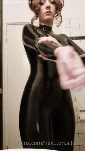 Neku.On.A.Leash – 18 12 2021 2304708045 – I M So Happy My Suit Fits After My Breast Surgery And That I Managed To Get Into It All B 1920p - Cover