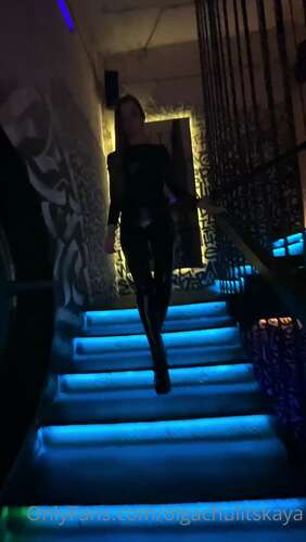 Olgachulitskaya – 13 02 2022 2362004015 – I Love Smoking Hookah. And Catch The Enthusiastic Glances Of Men 1920p - Cover