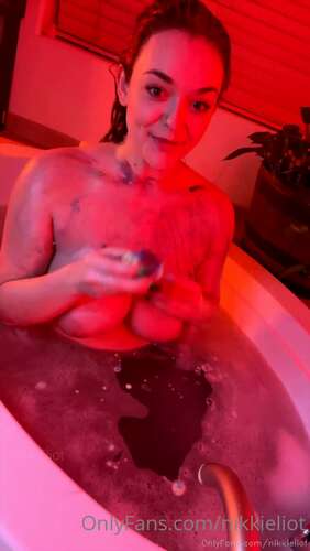 Nikkieliot – 13 12 2022 2715495489 – I Made A Highlight Video For Y All From The Last Of Live Dm To Get The Full 1.5 1280p - Cover