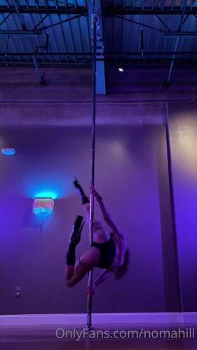 Nomahill – 04 07 2022 2510366403 – This Is What It Looks Like When I M Working On Something 1616p - Cover