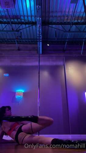 Nomahill – 04 07 2022 2510366390 – This Is What It Looks Like When I M Working On Something 1920p - Cover