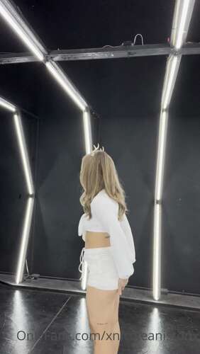 Xnicoleanistonx – 2021 10 13 0Gve7E16306C6Ojdvvjif Source 1920p - Cover