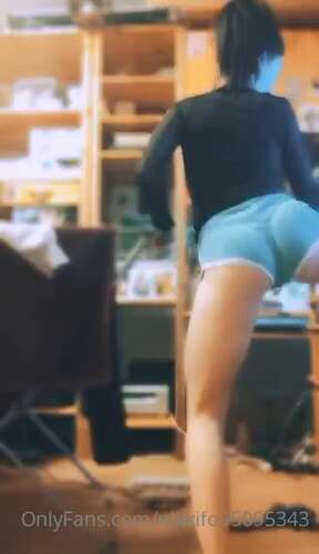 Nikkifo95095343 – – 04 12 2022 2705577190 Bolondos Gyakorlas 640p - Cover