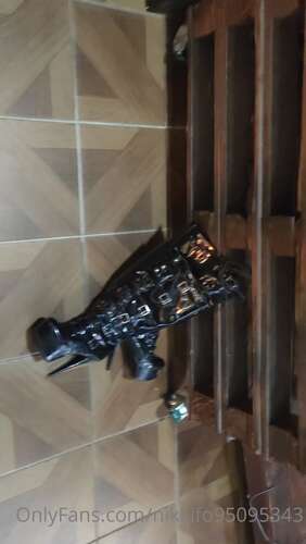 Nikkifo95095343 – – 12 10 2020 1061558450 Ki Szereti A Domin T 1920p - Cover