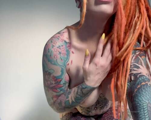 Piggymouth – 14 02 2020 149703757 – Quick Tease Clip While I Wait For The Photographer To Set Up… Don T Think He Minded 1080p - Cover