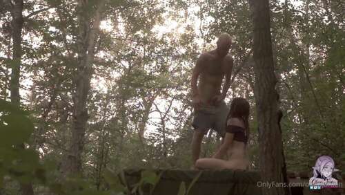 Oliviajarden – 16 05 2020 325760339 – Fuck In The Forrest Part 1 Of 2 1080p - Cover