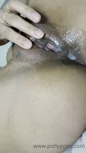 Poopea – 18 02 2021 2035216825 – Feel Hot Inside 1920p - Cover