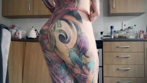 Piggymouth – 26 02 2020 161172524 – Neon Tease Before I Started Making Pancakes And Got Covered In Cream 1080p - Cover