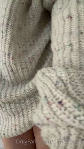 Oliviafleur X – 22 01 2022 2338432599 – Wondering What S Underneath Let Me Show You 1920p - Cover