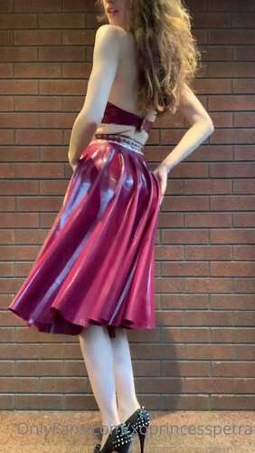 Xoprincesspetra – 27 02 2021 2036914280 – Asmr Super Cute And Fun Latex Swishing 1920p - Cover