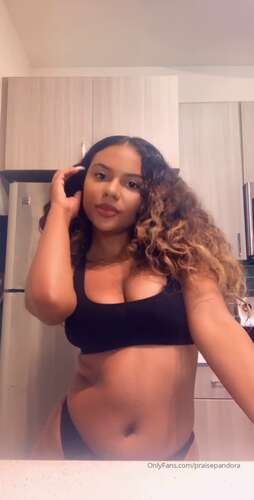 Praisepandora – 30 09 2019 65930598 – Worship My Perfect Body While I Smoke 1232p - Cover