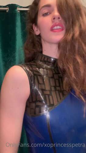 Xoprincesspetra – 14 01 2021 2008911394 – Those That Missed My Livestream Can Still Check Out My Outfit That I Wore. This Blue Bodys 1920p - Cover