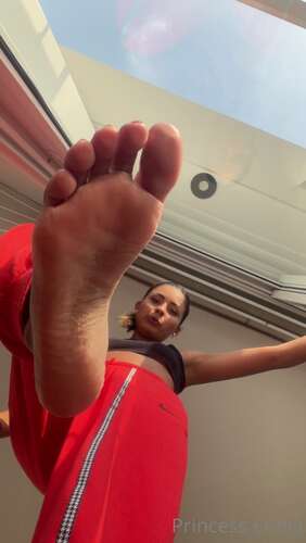 Princess Enola – 23 12 2021 2309295475 – Stomping You Like A Worm 1920p - Cover