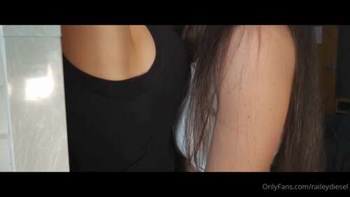 Raileytv – 20 06 2021 2140841271 – A Little Preview Of That Video With Deathby Snusnu For Those Who Haven T Seen It Yet X 1080p - Cover