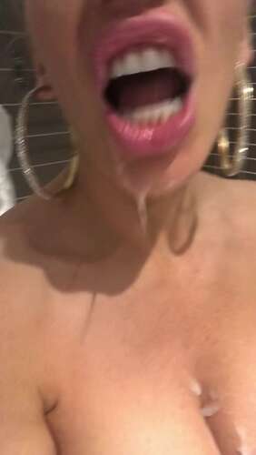 Rebeccamoreuk – 04 12 2018 17254297 – Then This Sticky Facial Happened 1280p - Cover