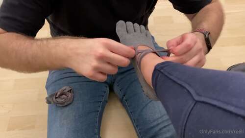 Reell – 12 04 2022 2423088203 – Socks Footslavetraining 1080p - Cover