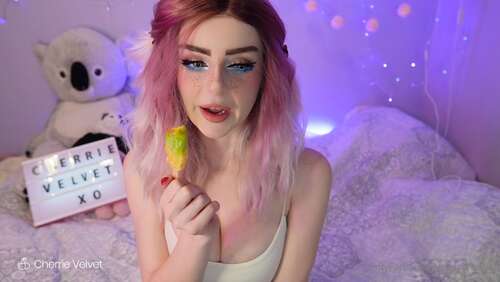 Cherrie Velvet – When Netflix And Chill Turns Into Something Else 1080p - Cover