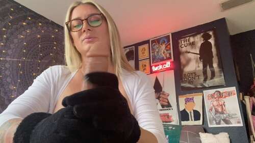 LauranVickers – Naughty Boy Gets the Gloves 1080p - Cover