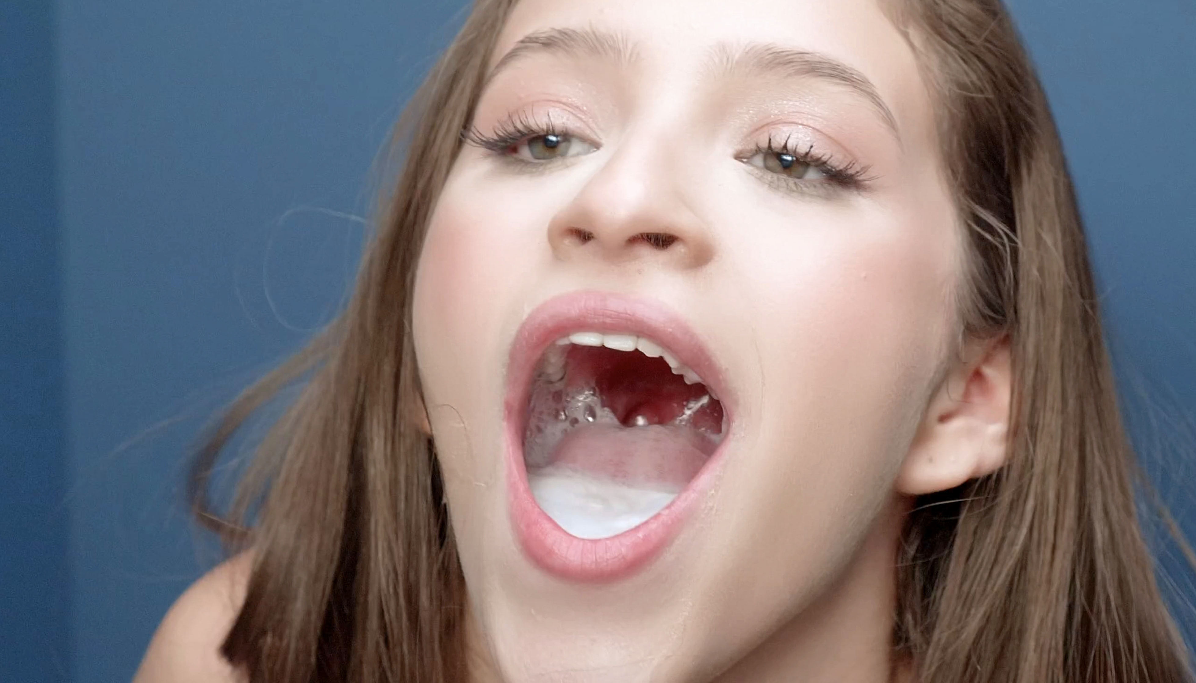 Premium Bukkake - Sofia Smithx [1080p]