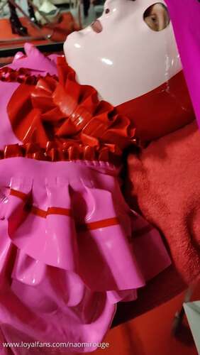 Lady Naomi Rouge – My Rubbersissy On The Gynecological Chair 1080p - Cover