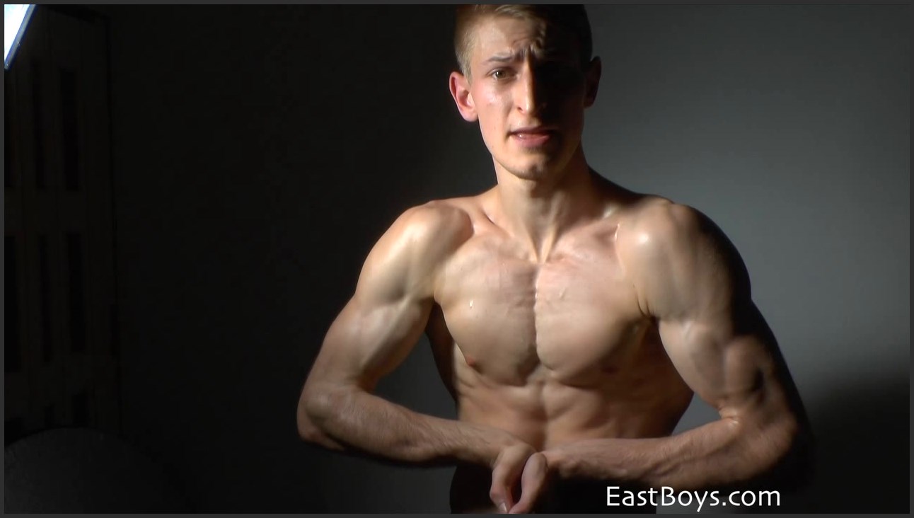[Eastboys.com] Muscle Flex - Casting 8 part 2 - Jan Rocek [720p]