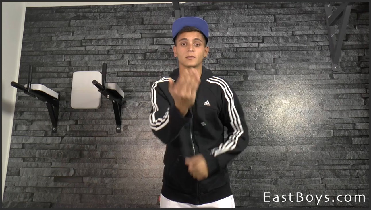 [Eastboys.com] Part One - Massage - Handjob - Sonny Braun [720p]