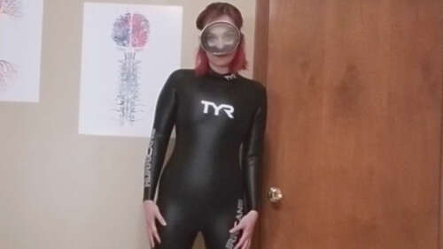 Nina Crowne – Diving Gear Try On 720p - Cover