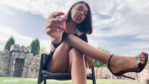 MahoganyQen – Smoke amp Spits MahoganyQen 1080p - Cover