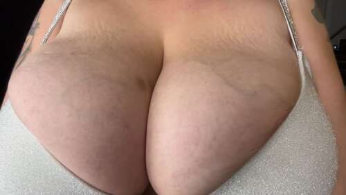 RoxanneMiller – Owned you need to worship my tits 1080p - Cover