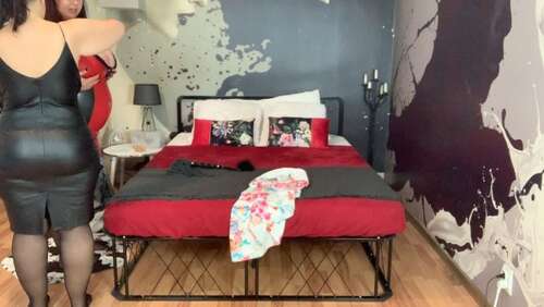 RoxanneMiller – Getting ready for a BDSM party 1080p - Cover