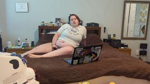 VioletWanderer – Masturbating to Porn Daddy Sent Me 1080p - Cover