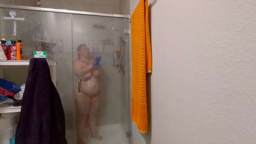 VioletWanderer – Showering With Latex Gloves 1080p - Cover