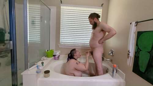 VioletWanderer – Watersports Session Drinking Piss 1080p - Cover