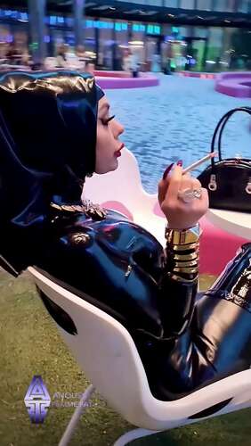 AnouschkaFemmeFatale – LATEX BOSS BITCH SMOKING IN PUBLIC OUTDOOR 1920p - Cover