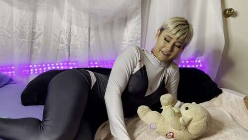 Kitsune Foreplay – Spider Gwen Into The Gassy Verse POV Fart Twerking 1080p - Cover