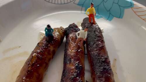 QueenMotherSoles – Mommy Giantess Eats Tiny Son Breakfast 1080p - Cover