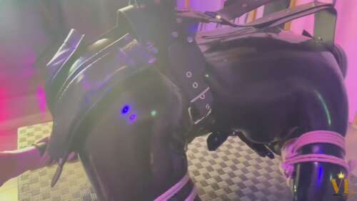 Vivienne lAmour – SUSPENDED IN ROPE FOR A GOOD FISTING 1080p - Cover