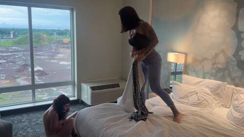 Tapered Physique – Embarrassed Naked Female Featuring Melody Mynx 1080p - Cover