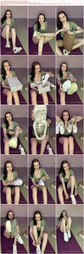 Becca Foxx - Unboxing My New Nikes And Falling In Love 1920p - Preview