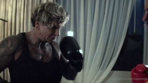 Tapered Physique – Taperedphysique Vs Dominique Danger Boxing Brawl 1080p - Cover