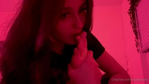 Becca Foxx – Cocktease Smelling Stinky Feet And Getting Spit All Over My Soles Then Sucking It Off 1080p - Cover