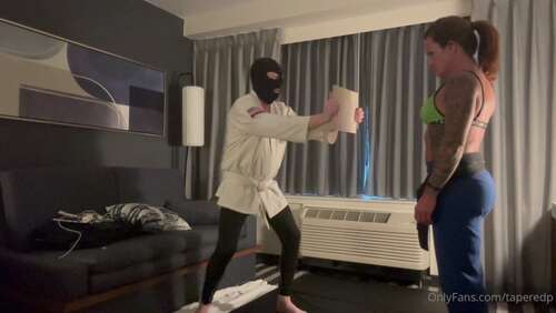 Tapered Physique – Tapered Physique Breaks Boards With Her Own Hands 1080p - Cover